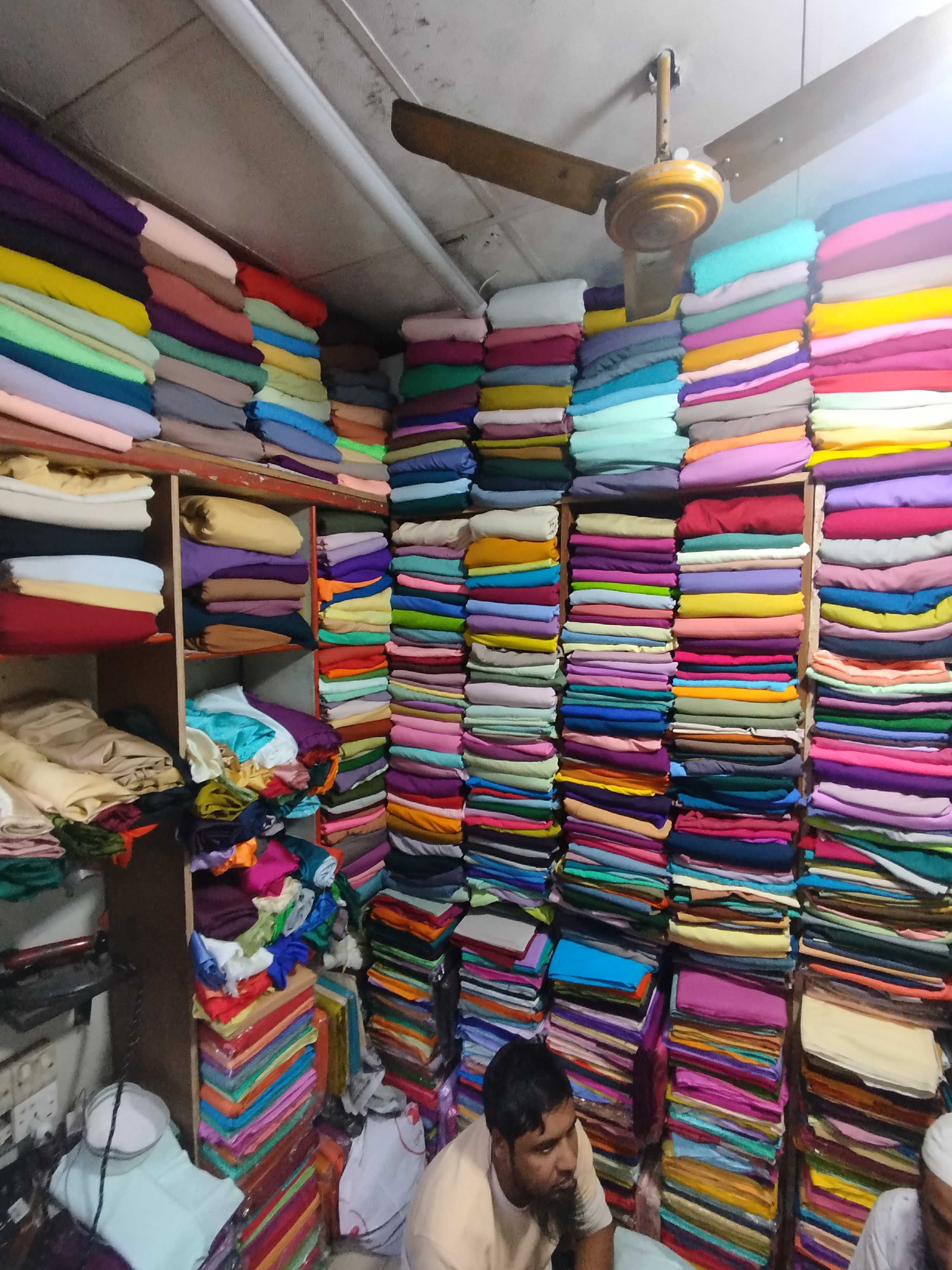 Ayman Ladies Tailors & Fabrics - Photo 1