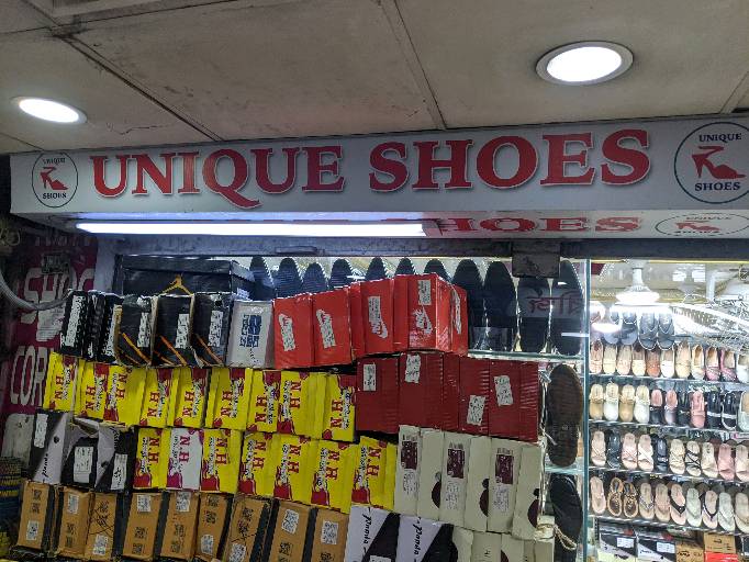 Unique Shoes - Photo 5