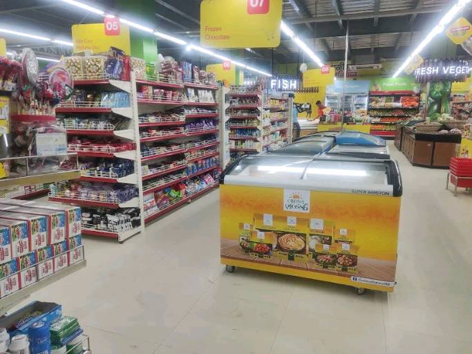 Meena Bazar - ECB Chattar - Photo 1