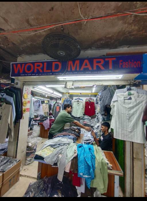 World Mart Fashion - Photo 1