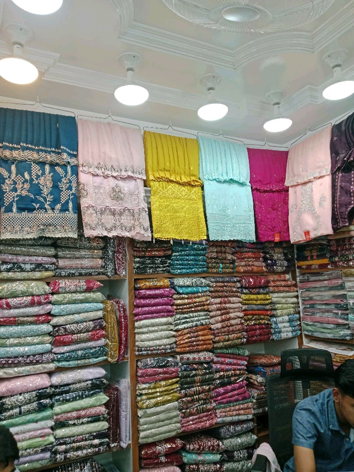 Khadija Fashion - Photo 1