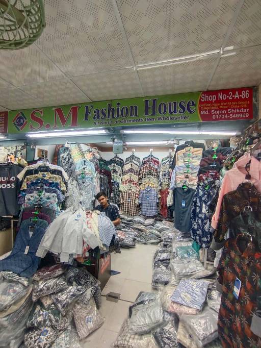 S.M Fashion House - Photo 1