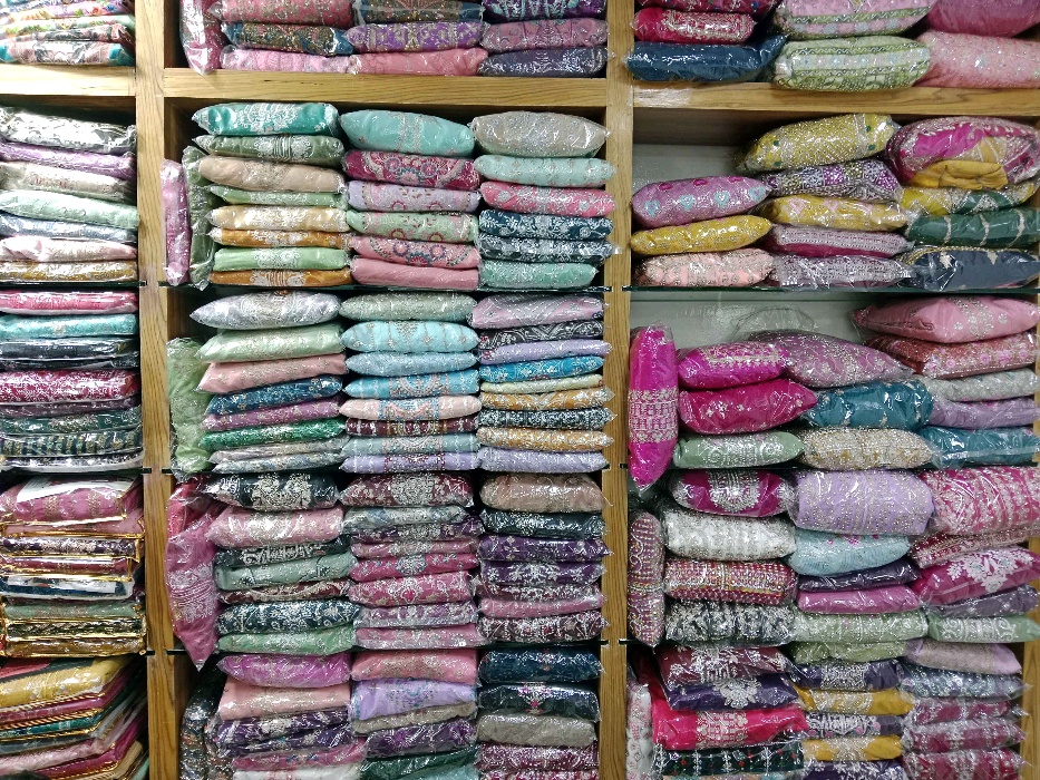 Aiman Fashion Gallery - Photo 1