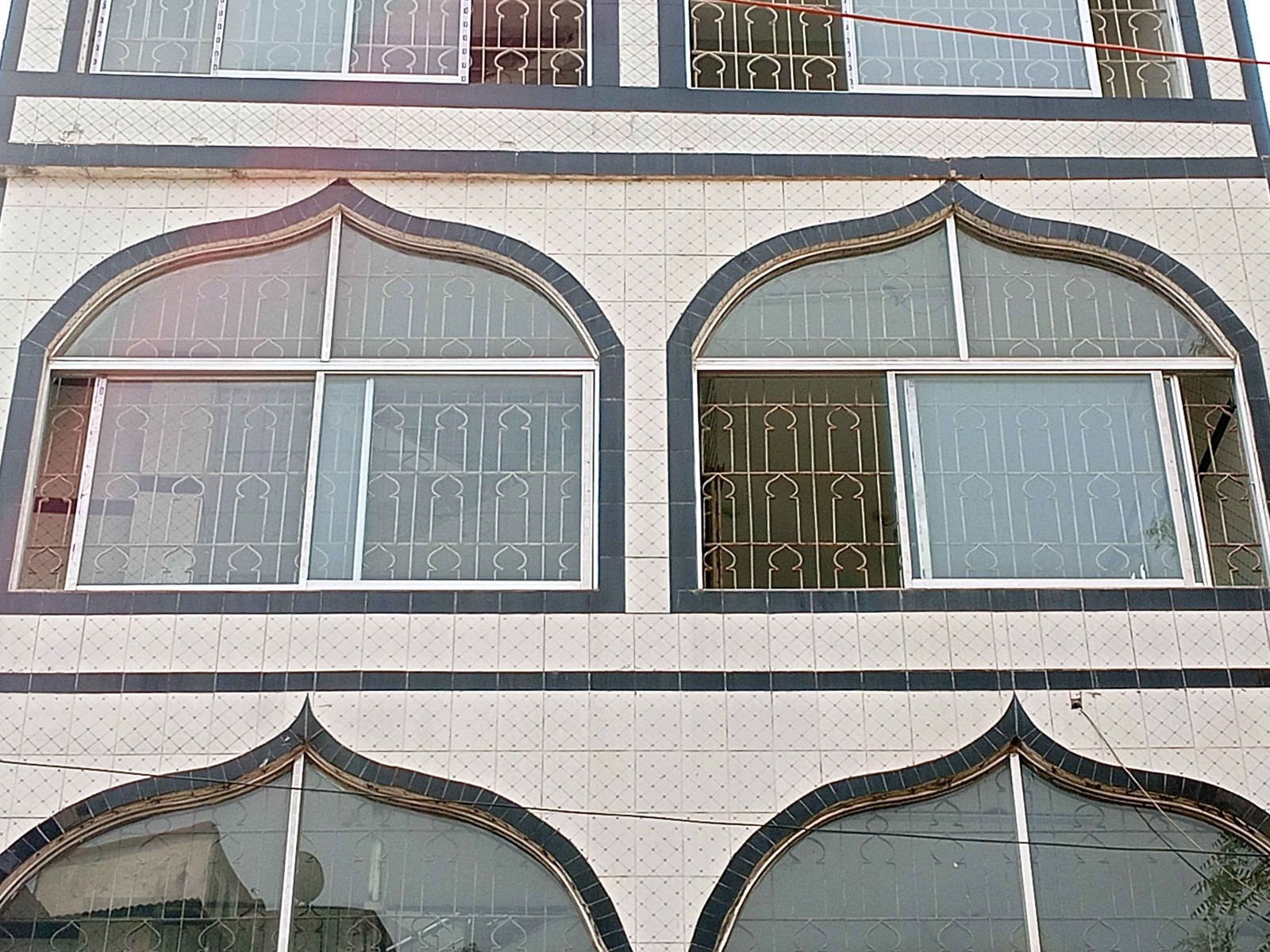 Makki Jame Masjid - Photo 1