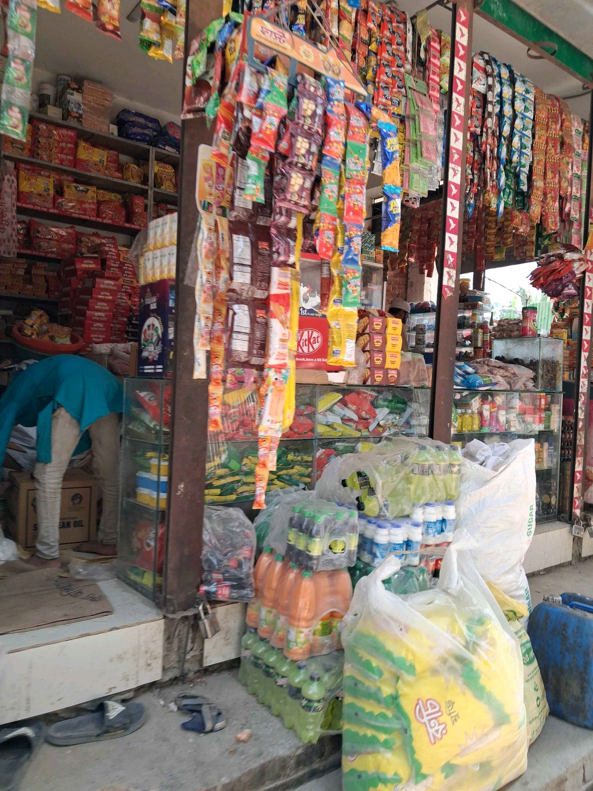 Bhai Bhai Tea And Verities Store - Photo 1
