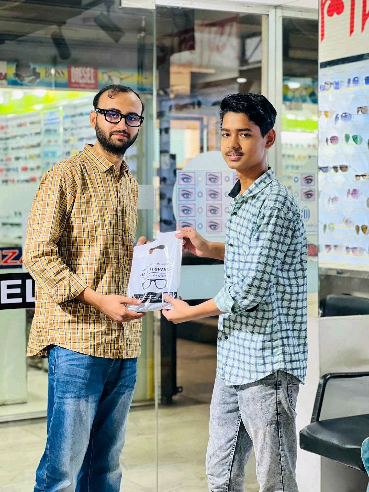 Al-Rafi Optics  - Mirpur - Photo 3