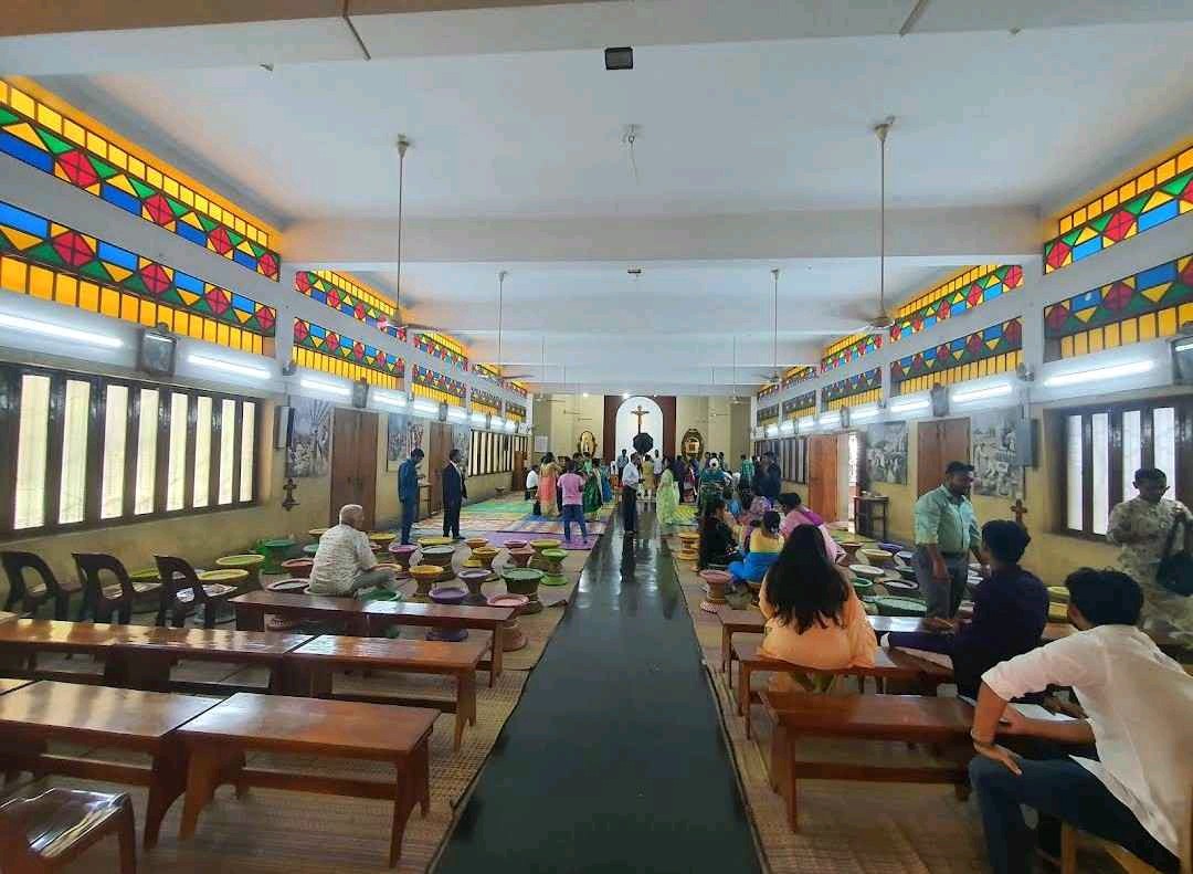 Mary Queen of Apostles Catholic Church - Photo 2