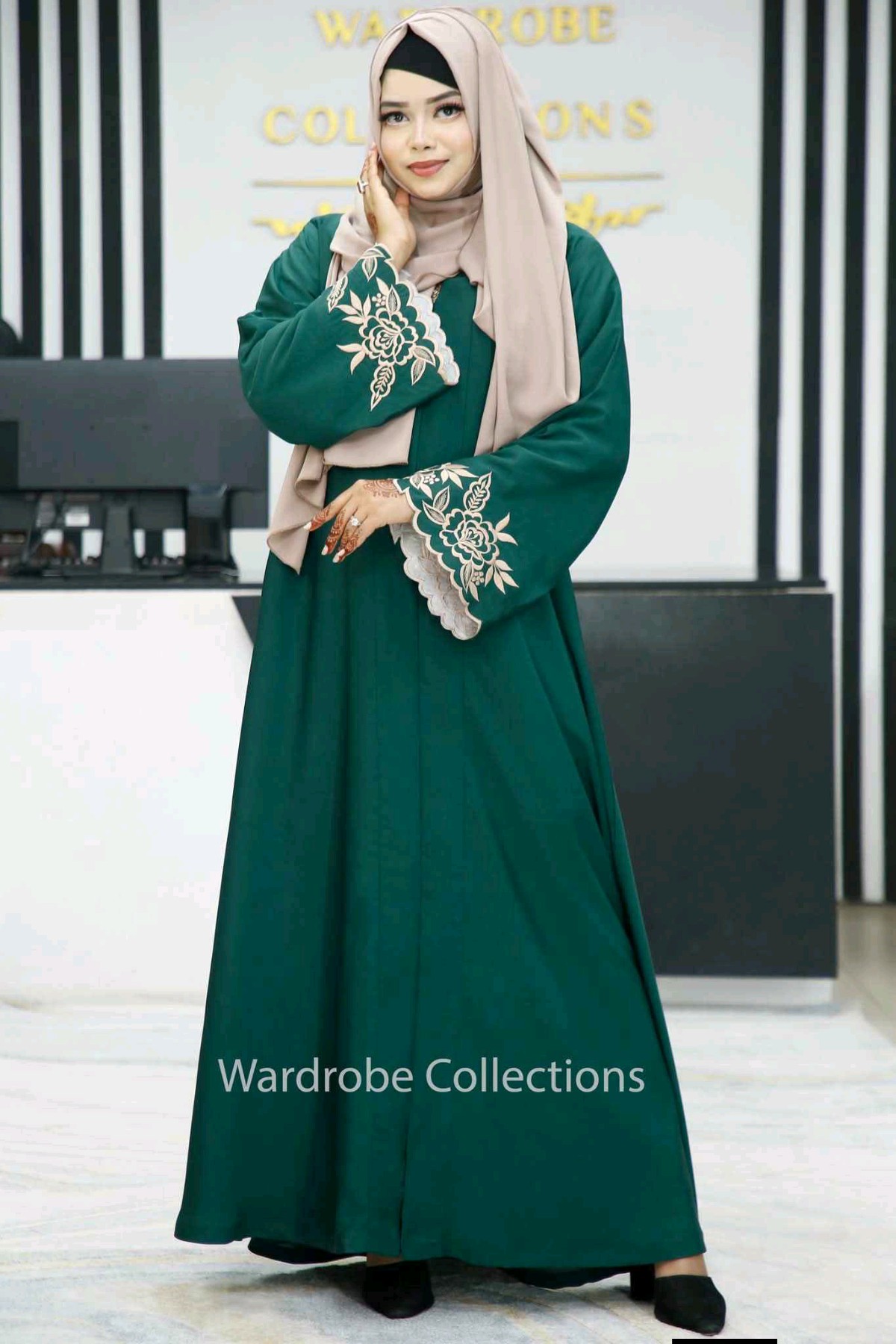 Wardrobe Collection  - Photo 2