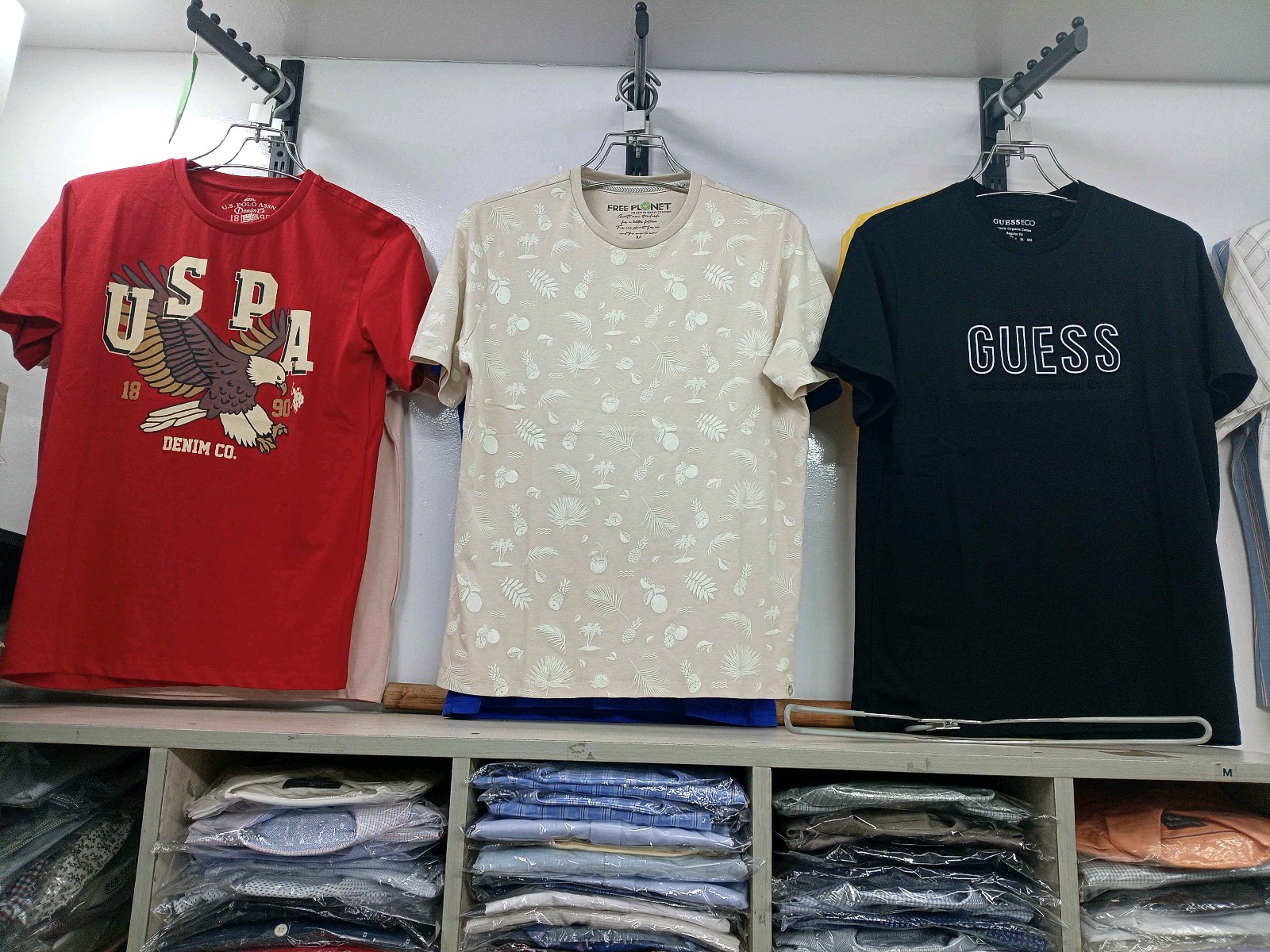 Brand House  - Photo 3