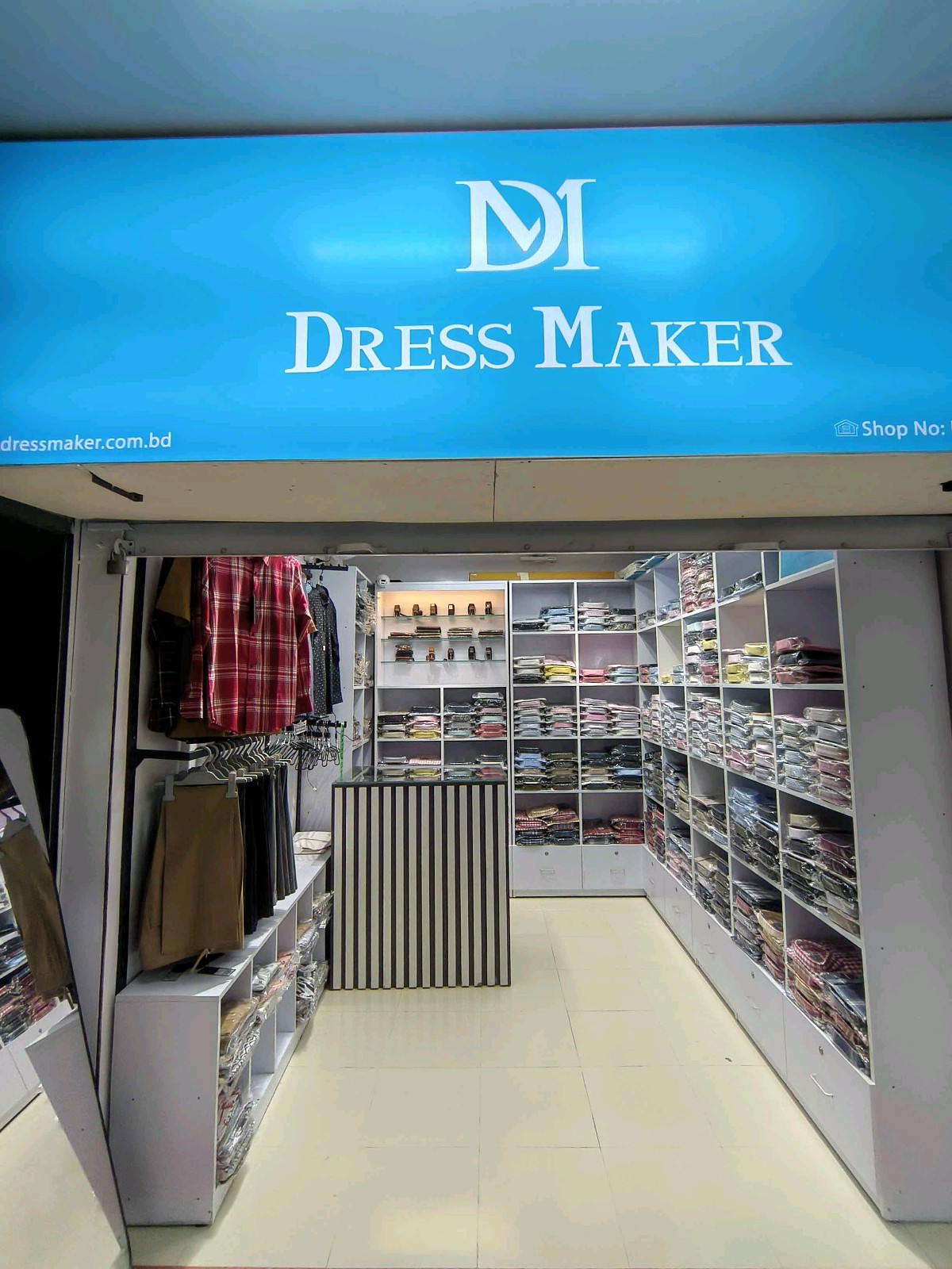 DressMaker - Photo 1