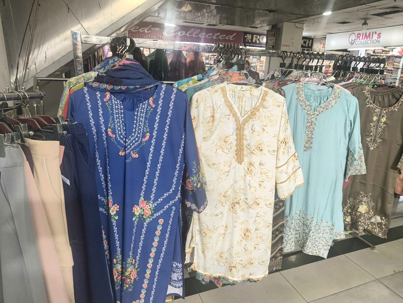 Esha Moni Collection - Photo 3