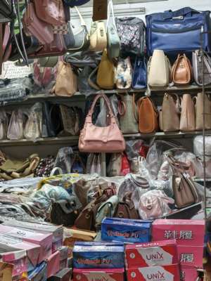 Mitu Fashion Gallery  - Photo 1