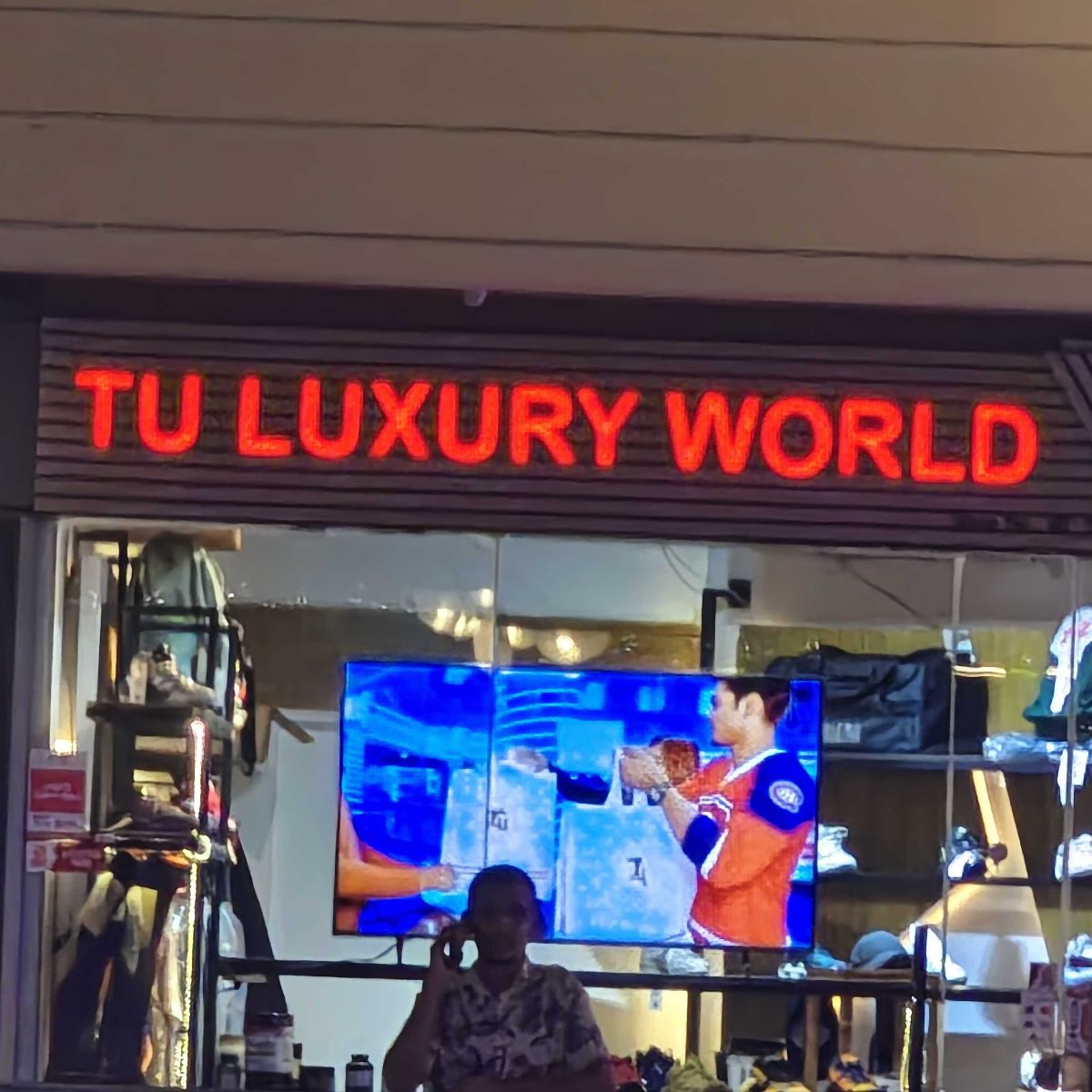 TU LUXURY WORLD