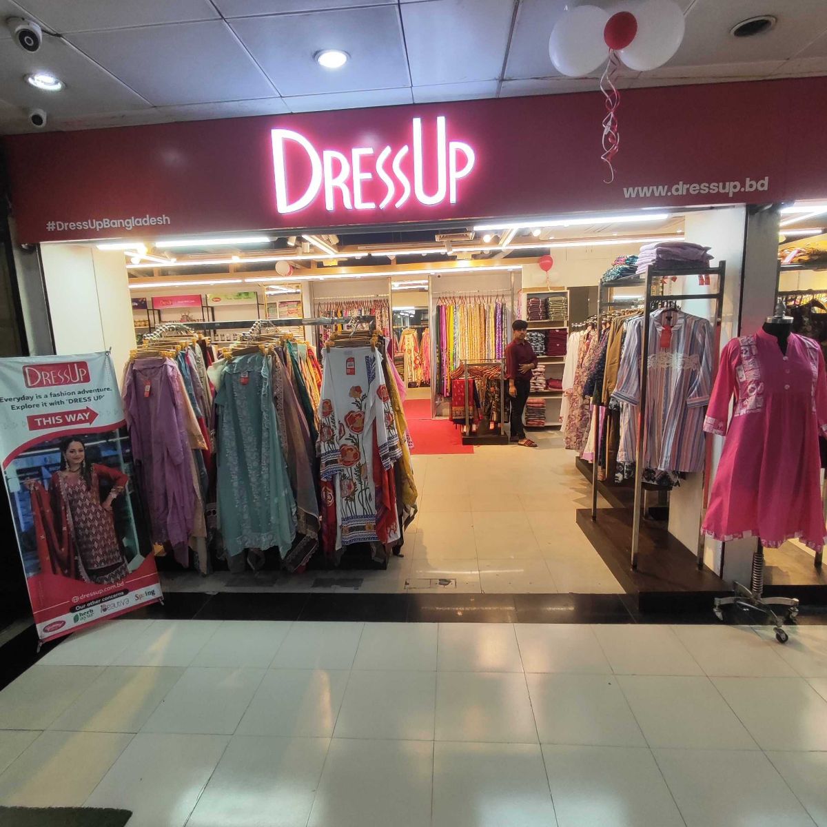 DRESSUP