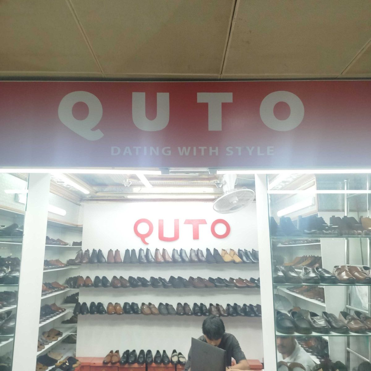 Q U T O